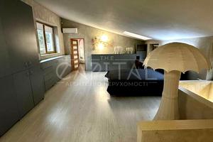 будинок за адресою Богатирська вул., 30 а