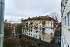комерційна за адресою Варязький пров., 4-Б
