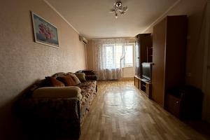 квартира за адресою Академіка Корольова вул., 102