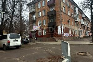 комерційна за адресою Володимира Великого пл. (Олександра Поля), 3