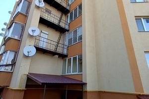 комерційна за адресою вул. Ясна, 7б