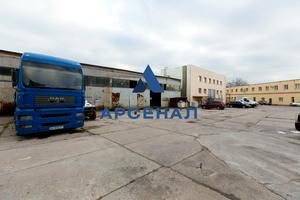 комерційна за адресою Чубанова вул., 8