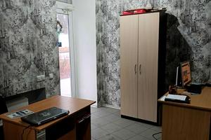 комерційна за адресою Просвіти вул., 1