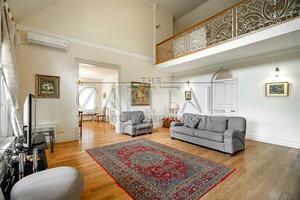 будинок за адресою Центральна, 3