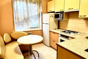 квартира по адресу Незалежності бульв. (50 років Жовтня), 11