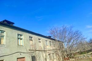 коммерческая по адресу Київська, 80а
