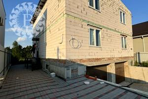 дом по адресу Лобановського, 4