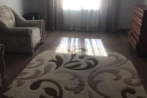 квартира за адресою Тролейбусна вул., 24