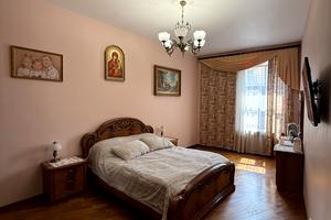 квартира за адресою Михайла Драгоманова вул., 3