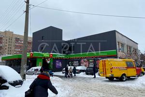 комерційна за адресою Лук'янівська вул., 1
