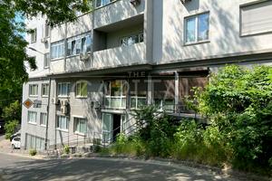 комерційна за адресою Соляна вул., 70