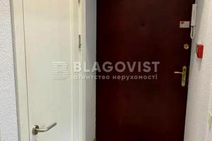 коммерческая по адресу Нижній Вал, 35