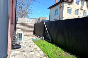 будинок за адресою Богатирська вул., 42