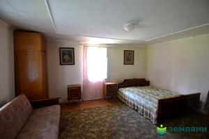 будинок за адресою с. Підпечери, Івана Франка вул., 103