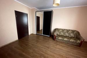 квартира за адресою Привокзальна вул., 8