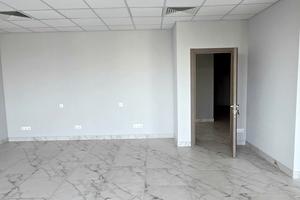комерційна за адресою Мечникова вул., 17/19