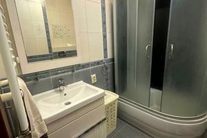 квартира за адресою Вишнева вул., 20