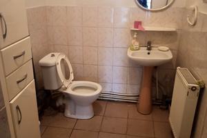 комерційна за адресою Корятовича пл., 15