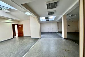 комерційна за адресою Автопаркова вул., 7