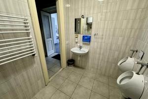 комерційна за адресою Остапа Нижанківського вул., 7