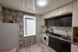 квартира за адресою Василя Симоненка вул., 7а
