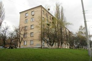комерційна за адресою Миколи Міхновського бульв. (Дружби Народів), 13