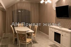 квартира за адресою Соборності, 1