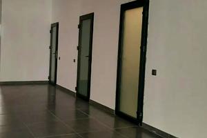 комерційна за адресою Вишневецького бульв., 3