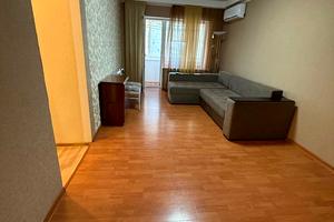 квартира за адресою Космічна вул., 97