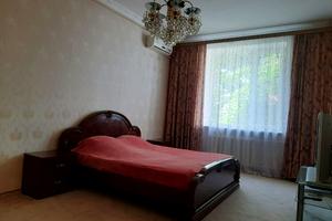 квартира по адресу Независимой Украины ул. (40 лет Советской Украины), 90