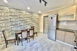 квартира по адресу Михаила Лушпы просп., 5