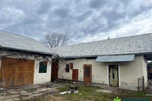 будинок за адресою с. Милування, Миру, 80