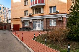 комерційна за адресою Володимира Івасюка просп. (Героїв Сталінграду), 6/1