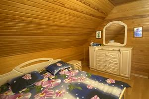 будинок за адресою с. Кожухівка, Озерна