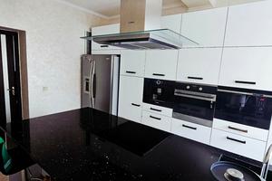 будинок за адресою Богдана Хмельницького бульв.
