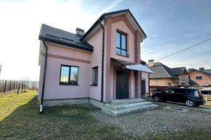 будинок за адресою Карпатська