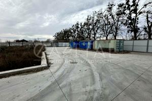 комерційна за адресою Соборна вул., 305