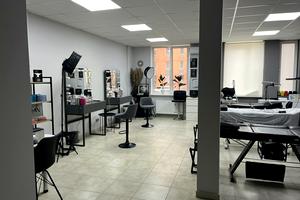 комерційна за адресою Регенераторна вул., 4 к14