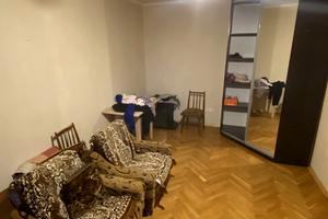 квартира за адресою Романа Шухевича просп. (Генерала Ватутіна), 26-Б