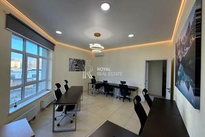 комерційна за адресою Кловський узвіз, 7a