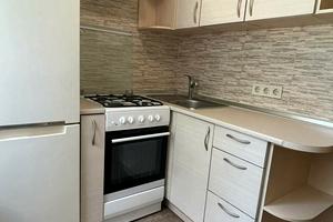 квартира за адресою Космонавтів вул., 4