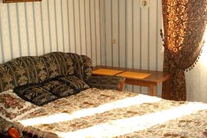 квартира за адресою Інститутська вул., 13
