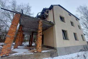 коммерческая по адресу с. Зализня, Енгельса, 1