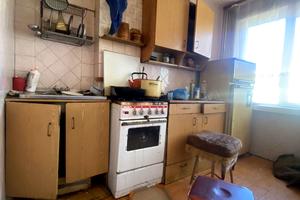 квартира за адресою Наукова вул., 15