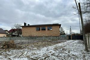 будинок за адресою с. Микитинці, Юності