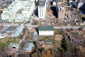 комерційна за адресою Трудова вул., 5/7