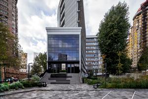 комерційна за адресою Євгена Коновальця вул. (Щорса), 36