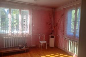 будинок за адресою Центральна, 41