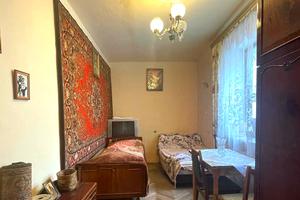 квартира за адресою Квітнева вул., 3