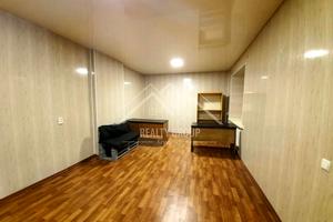 комерційна за адресою Соборності вул. (Косіора), 8